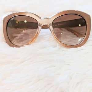 Beautiful gradient cateye sunglasses plastic light brown gradient frame